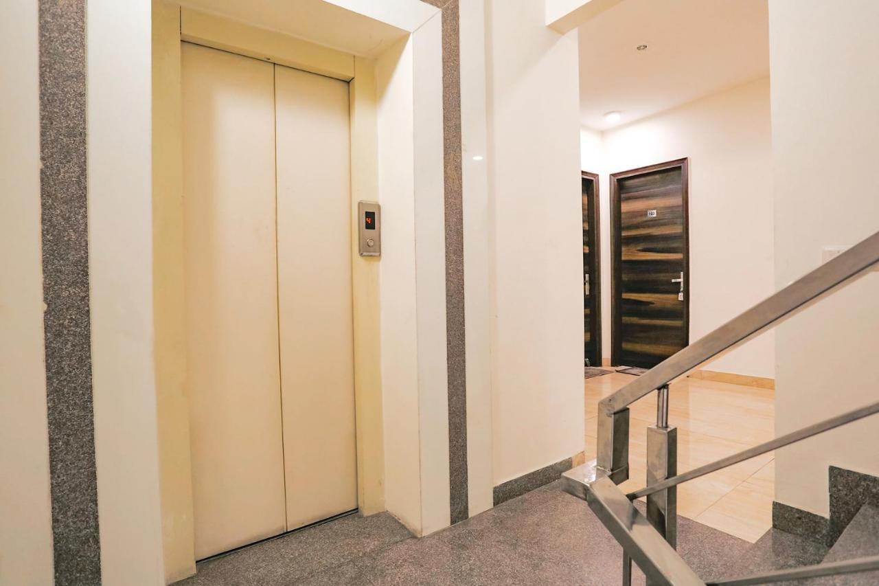 Fabhotel Ab Inn Huda City Center Gurgaon Eksteriør billede