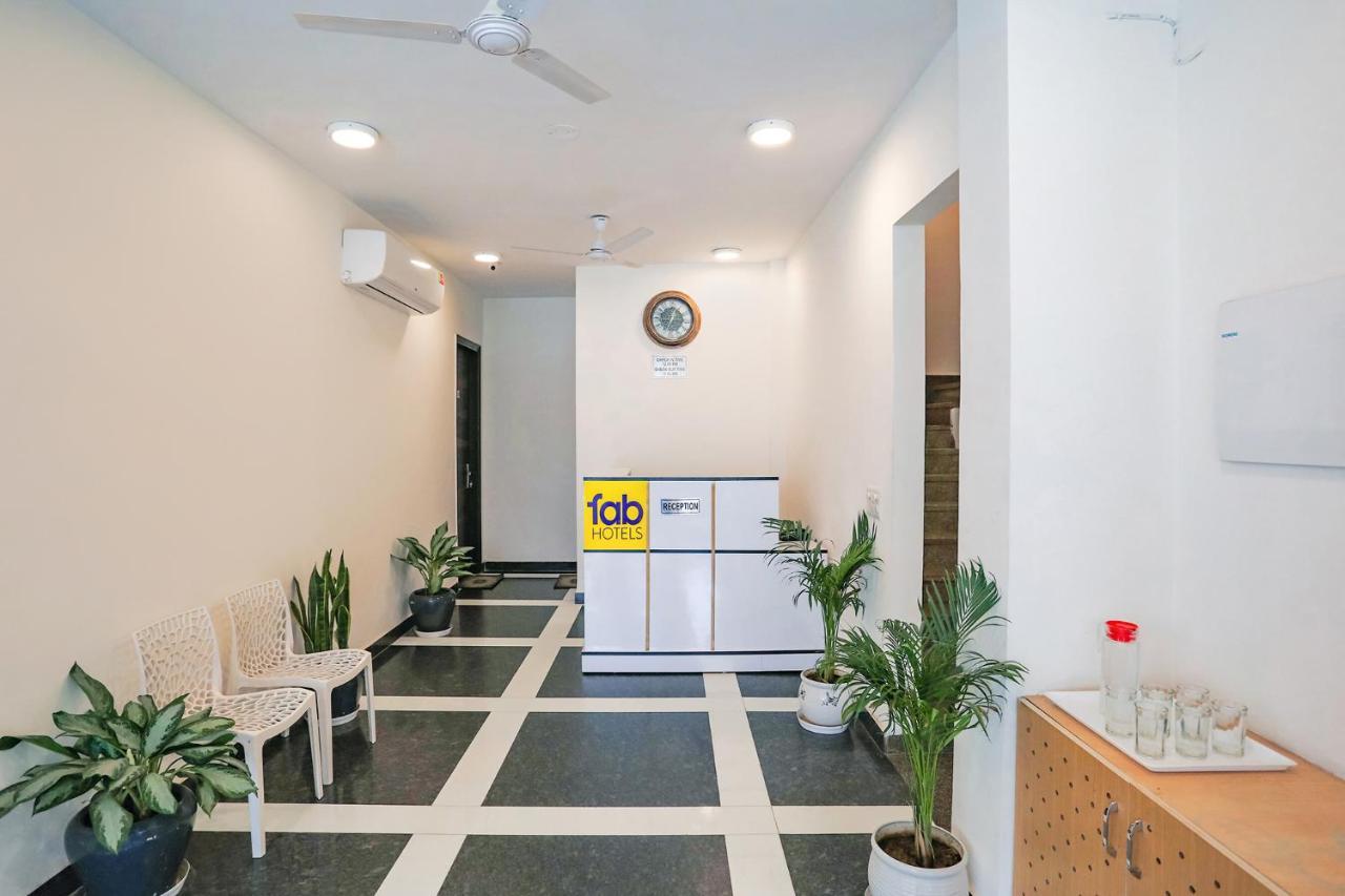 Fabhotel Ab Inn Huda City Center Gurgaon Eksteriør billede
